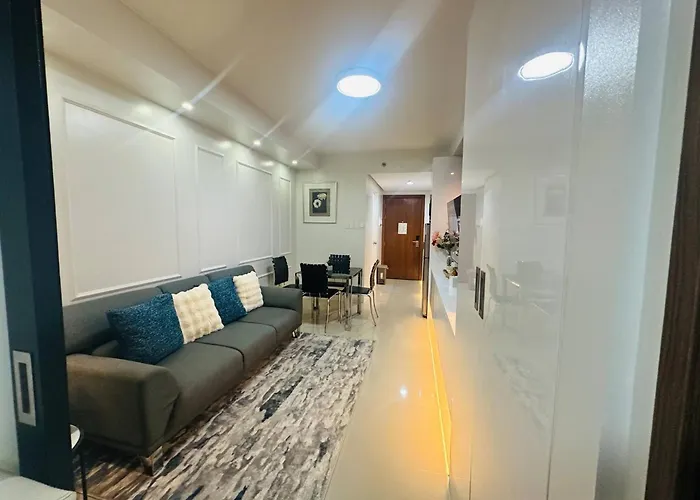 Chic Retreat In Pasay - Scandinavian With Balcony Facing Mall Of Apartment *