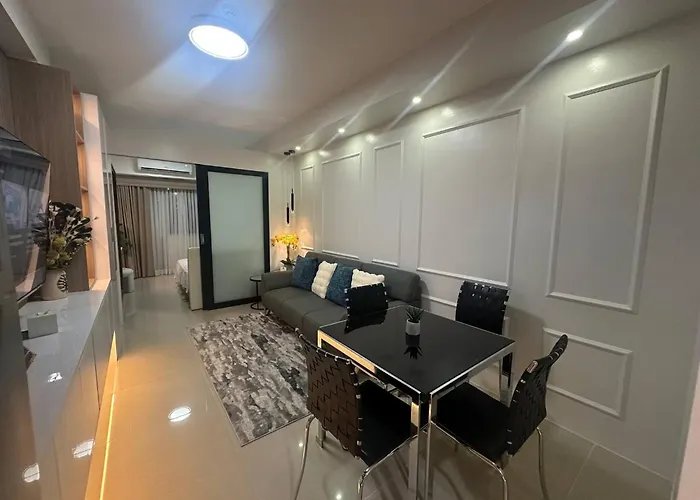 Apartment Chic Retreat In Pasay - Scandinavian With Balcony Facing Mall Of
