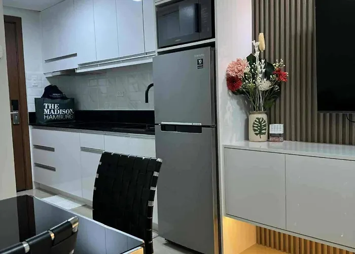 Chic Retreat In Pasay - Scandinavian With Balcony Facing Mall Of * Manila