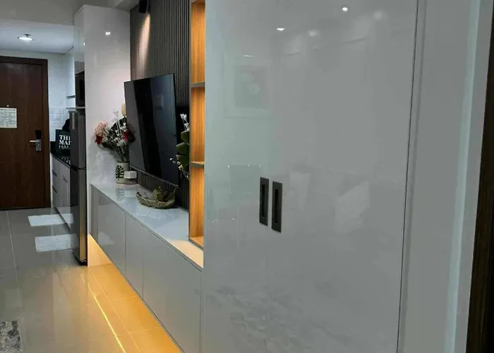 Chic Retreat In Pasay - Scandinavian With Balcony Facing Mall Of *